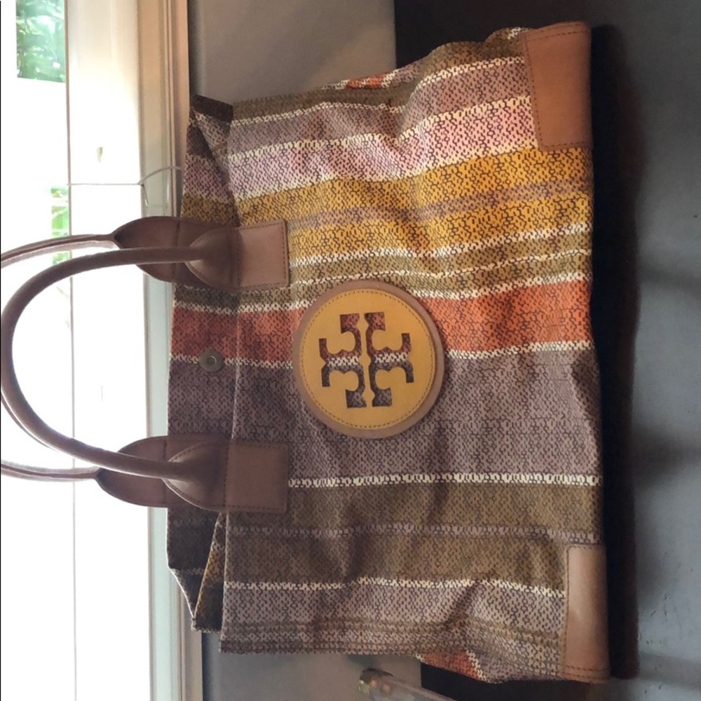 Large tote